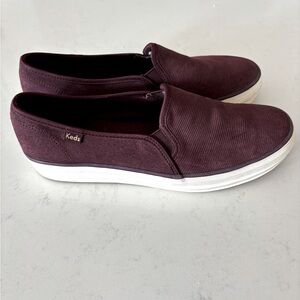 Keds  size 9 maroon sneaker loafers